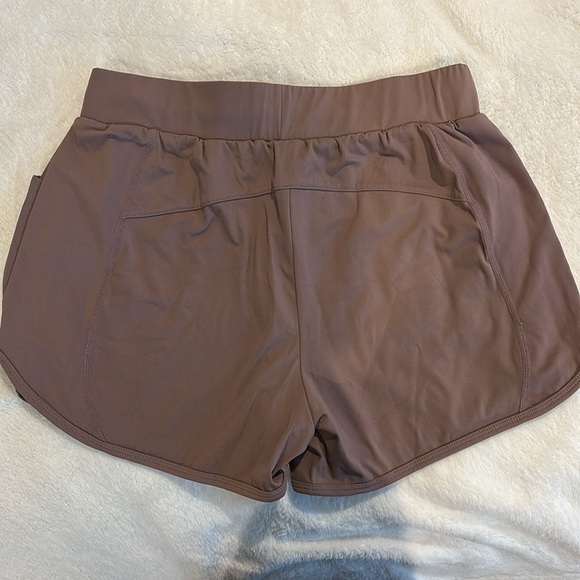 Musesonly One, Rendezvous Shorts, Turtledove Gray - Picture 4 of 5